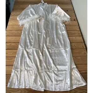 NWT Prodesign Feather Trim Long Robe One Size Women’s Ivory